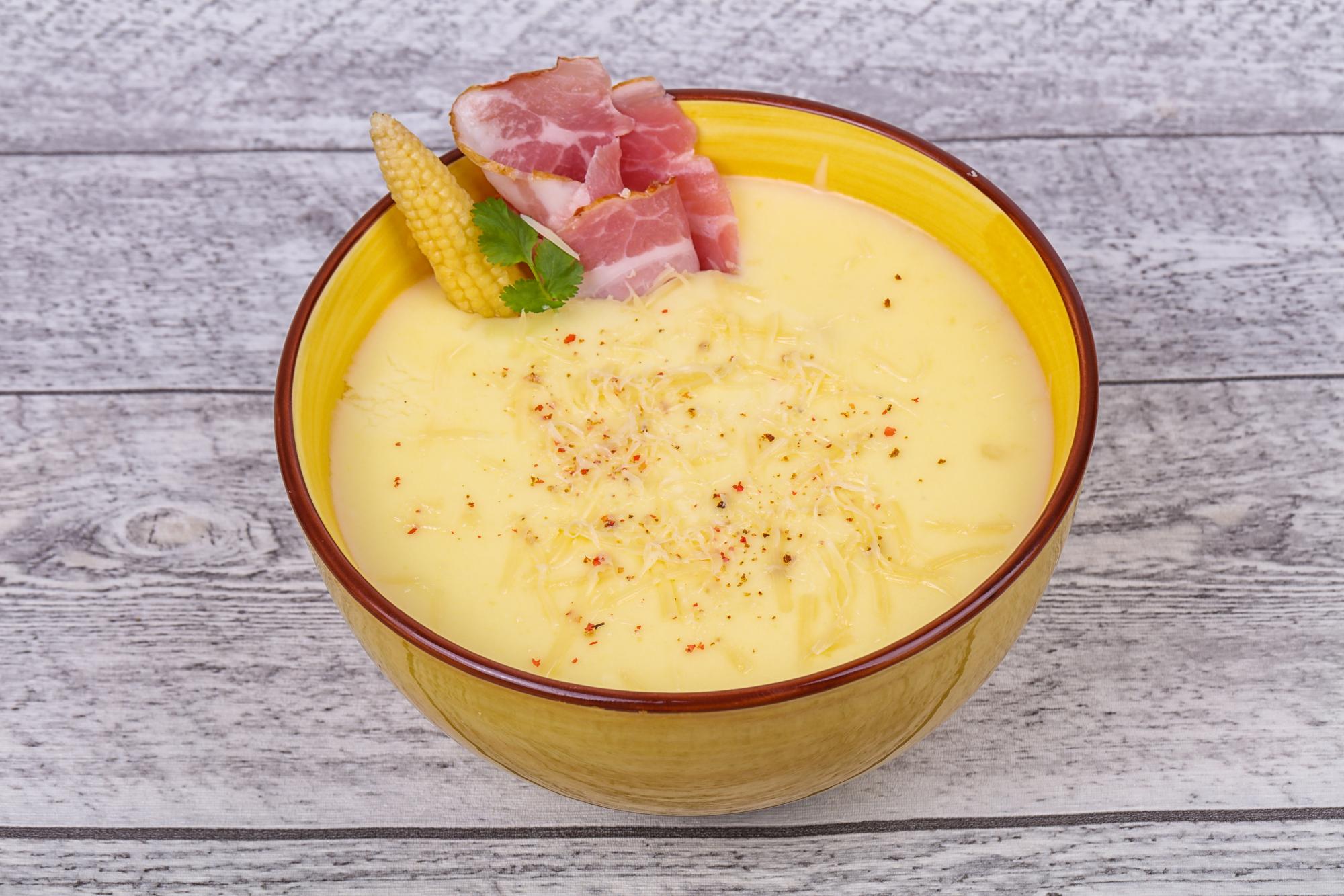 Caldo de Mandioca com Bacon e Calabresa