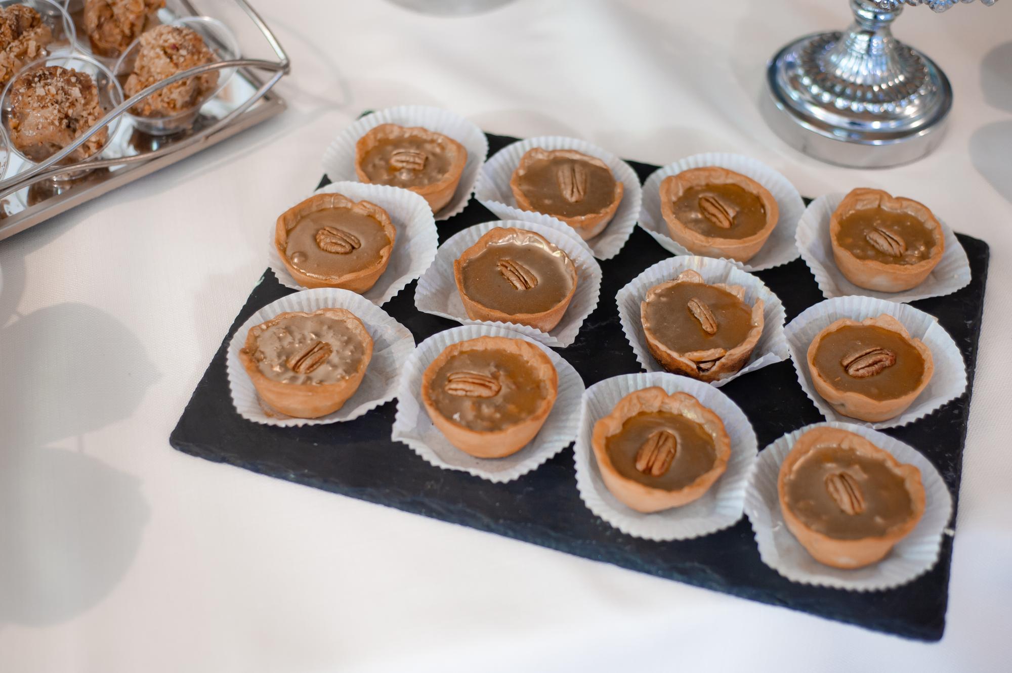 25 Mini Pastéis + Coca-Cola 350ml