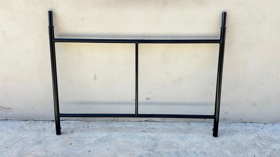 Peça metálica com pintura eletrostática preta